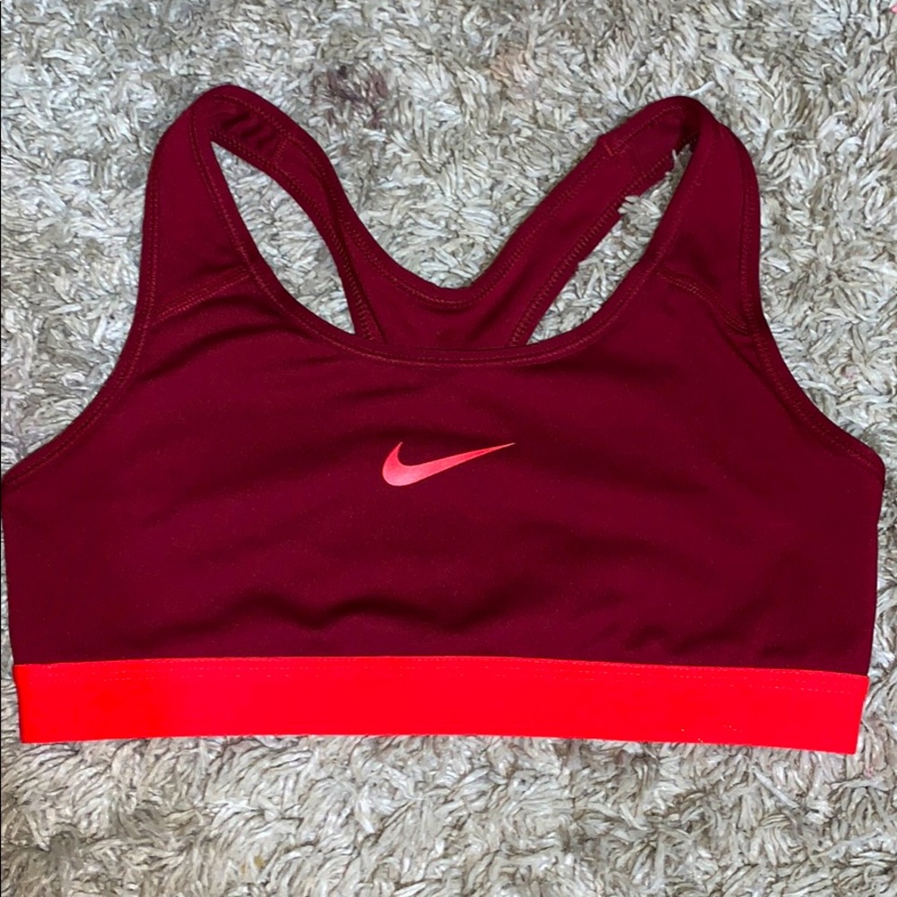 Nike Swoosh Sports Bra